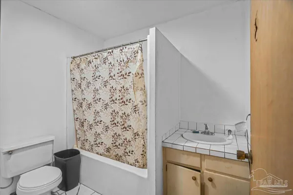 $615,000 | 5556 Chalker Road, Molino, FL 32577