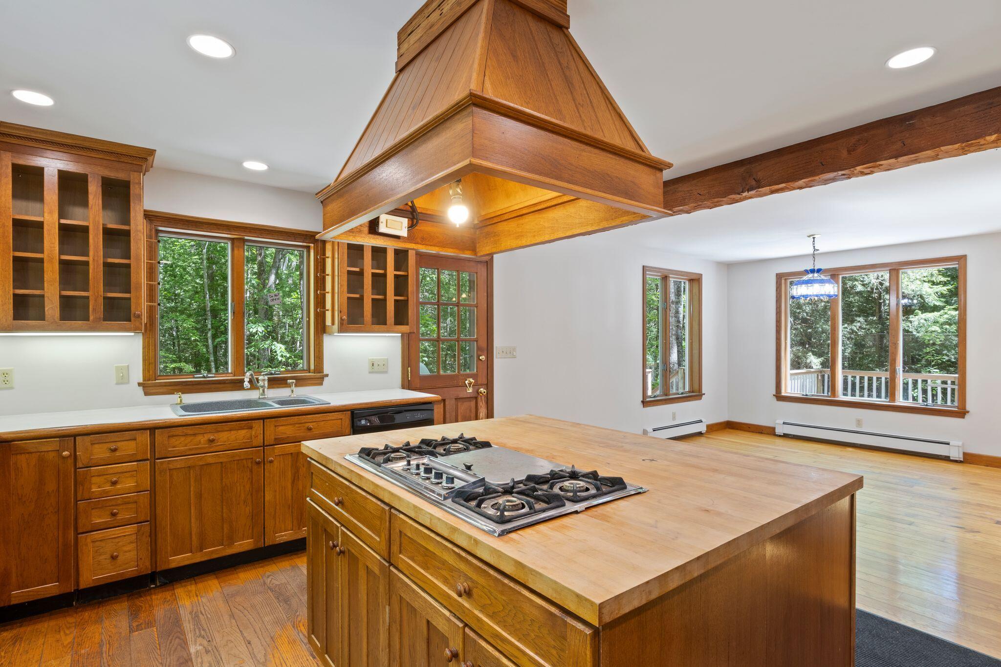 358 Pine Hill Road Berwick, ME 03901 - Photo 12 of 76 Kitchen
