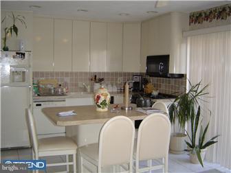 930 Jamestown Road East Windsor, NJ 08520 - Photo 7 of 11 Kitchen
