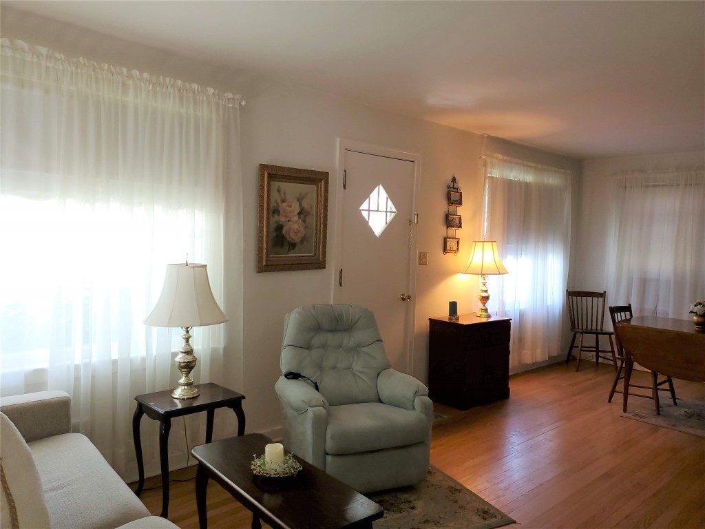 24 Rochelle Road Port Dickinson, NY 13901 - Photo 4 of 20 Gallery Image 4