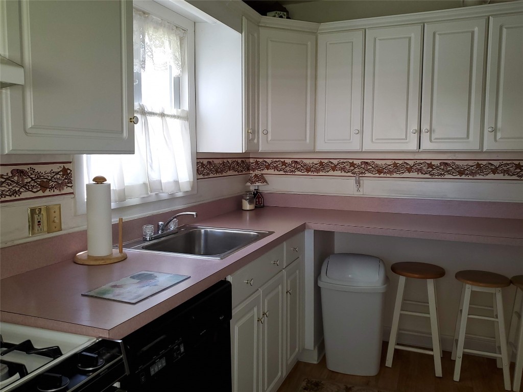 24 Rochelle Road Port Dickinson, NY 13901 - Photo 8 of 20 Gallery Image 8