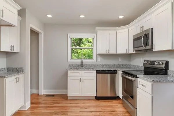 $1,550 | 5507 Central Avenue, Chattanooga, TN 37410