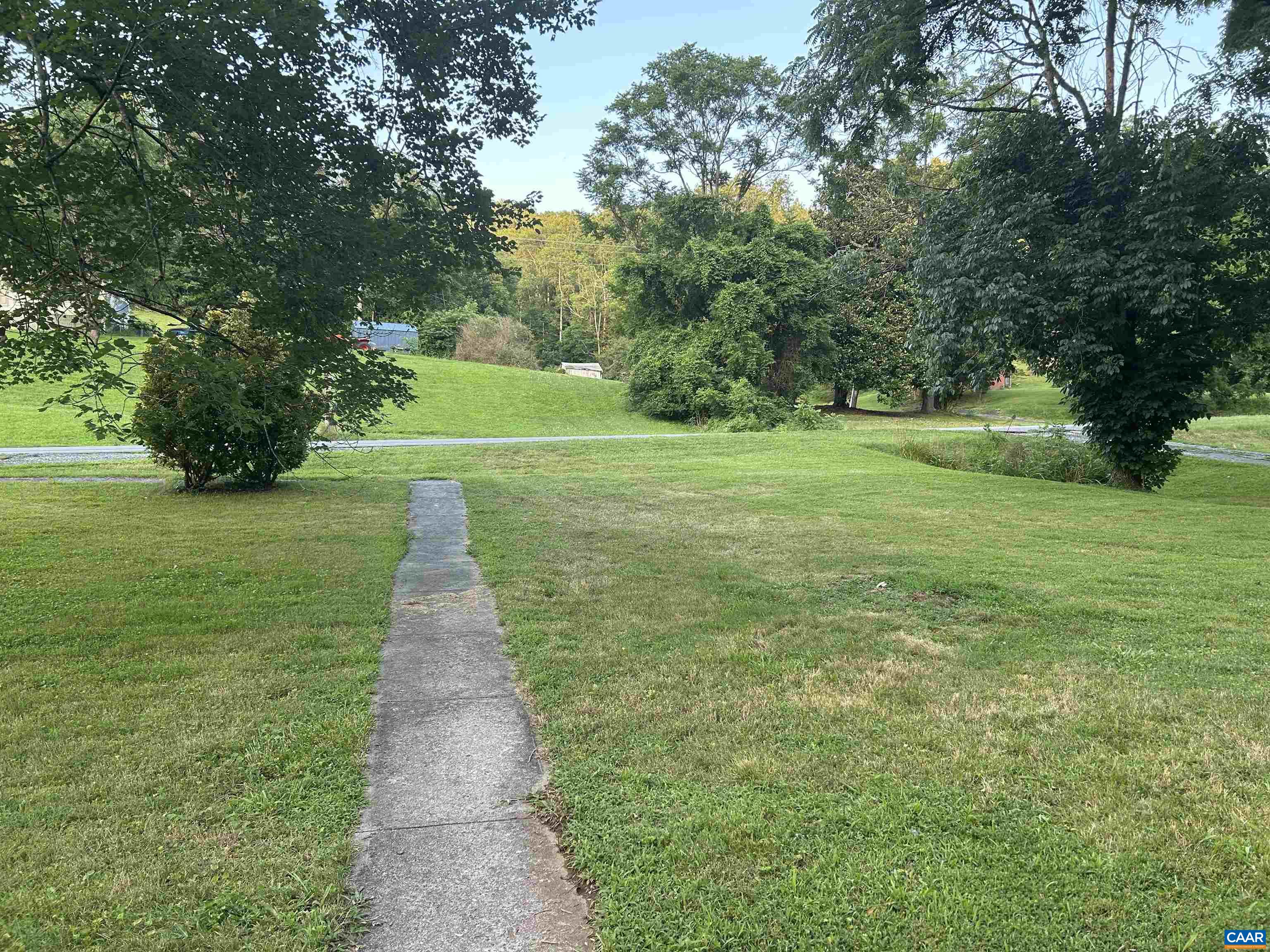 1863 River Road Faber, VA 22938 - Photo 43 of 44 a view of a garden with trees