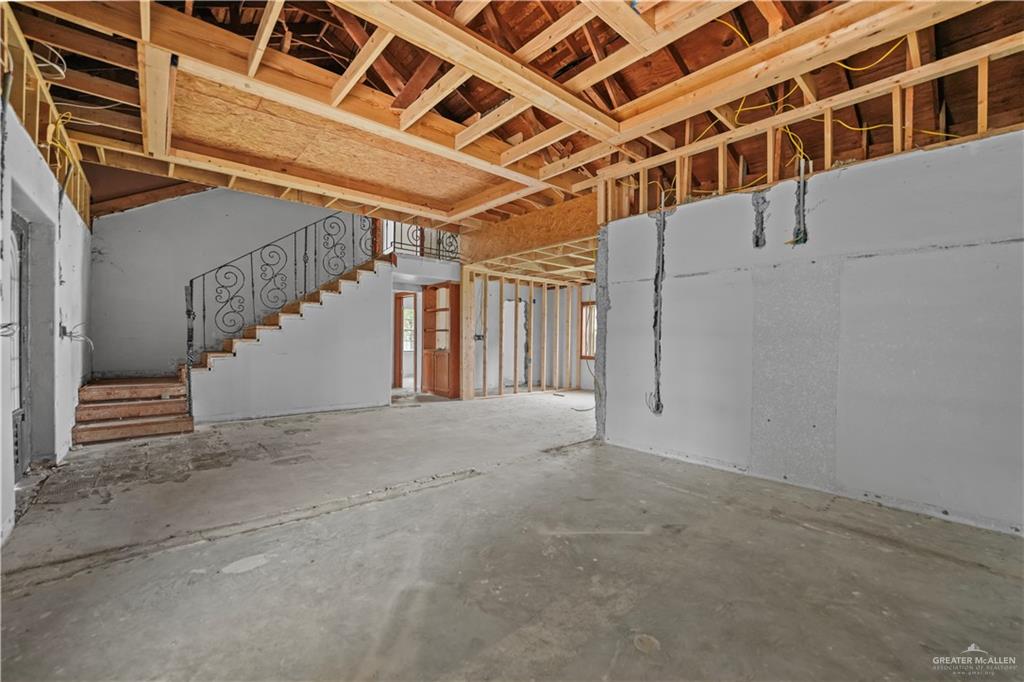 7708 Alberto Road Edinburg, TX 78542 - Photo 10 of 17 a view of an empty room