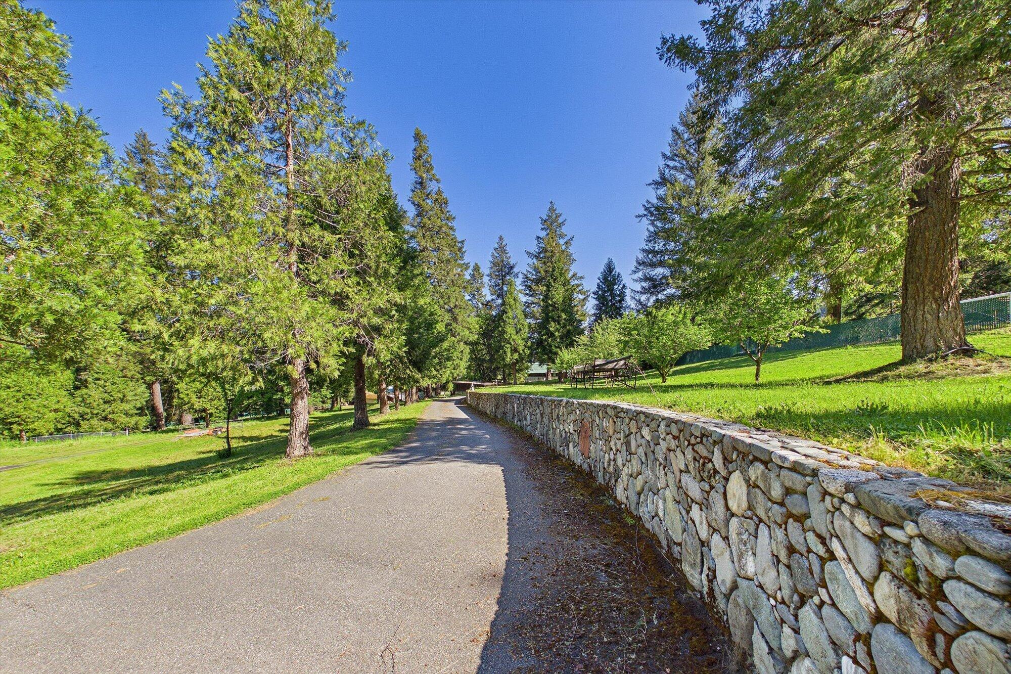 1490 Red Cap Road Orleans, CA 95556 - Photo 8 of 71