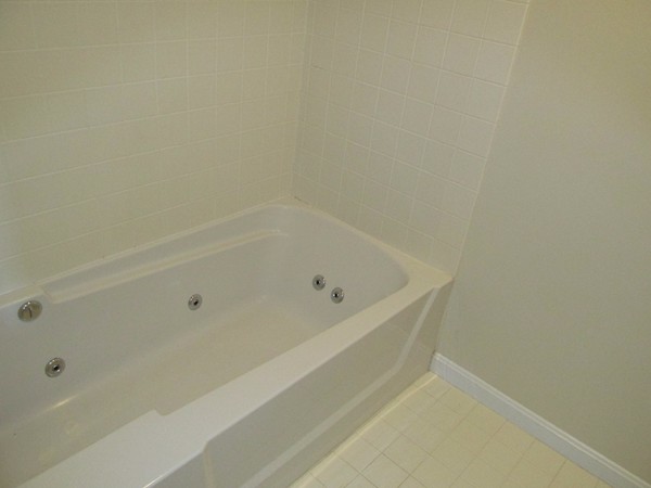 59 Pointe Rok Drive, Unit 59 Worcester, MA 01604 - Photo 17 of 30 Gallery Image 17
