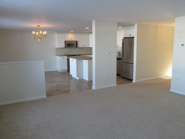 59 Pointe Rok Drive, Unit 59 Worcester, MA 01604 - Photo 5 of 30 Gallery Image 5