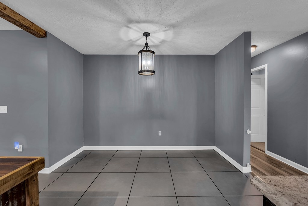 425 South Young Street Sparta, TN 38583 - Photo 11 of 30