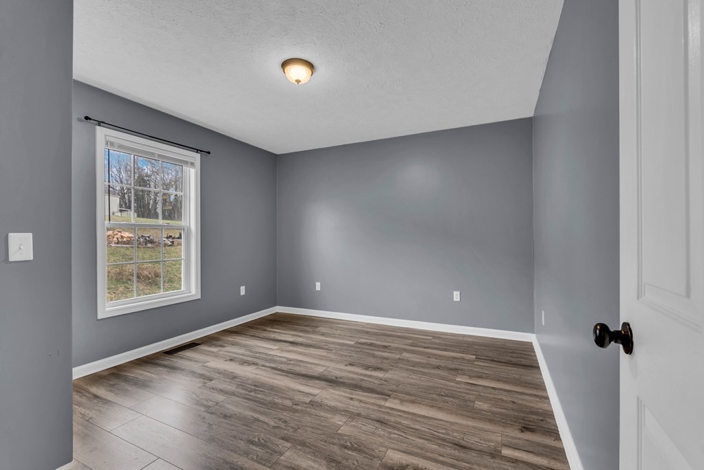 425 South Young Street Sparta, TN 38583 - Photo 18 of 30