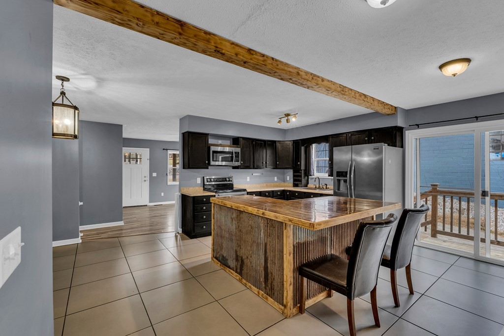 425 South Young Street Sparta, TN 38583 - Photo 8 of 30