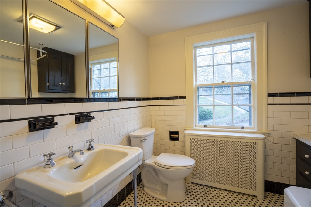 5 Richard Road Lexington, MA 02421 - Photo 25 of 39