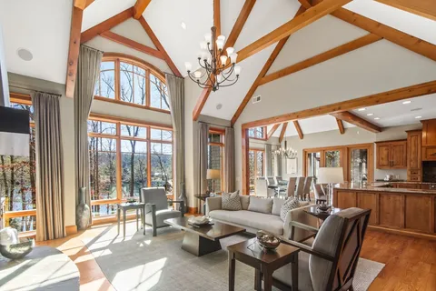 $3,650,014 | 206 Feather Bell Lane, Sunset, SC 29685