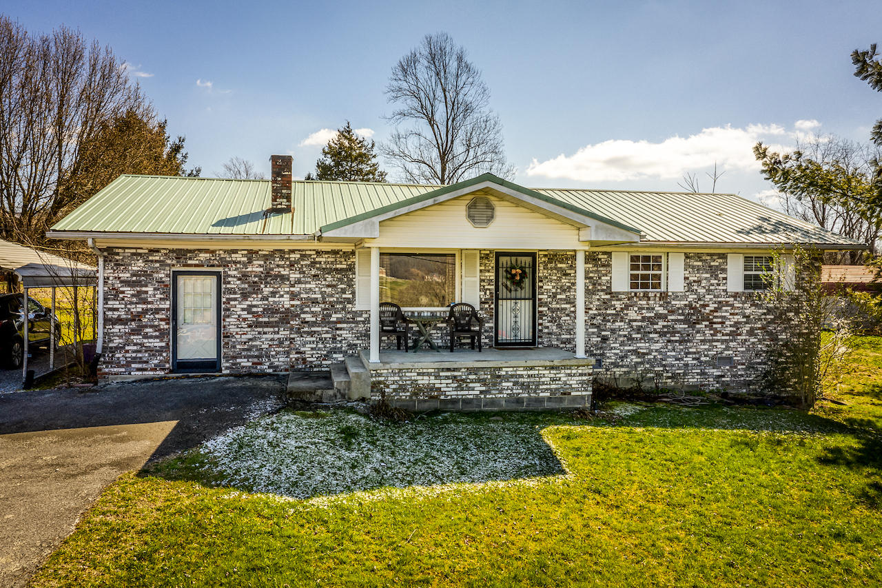 288 Forge Ridge Road Harrogate, TN 37752 - Photo 2 of 27 DJI_0926-HDR-Edit