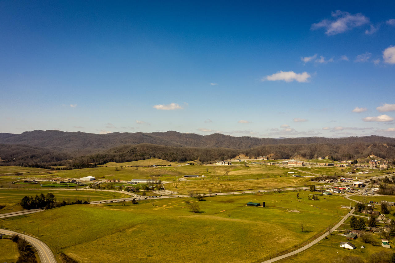 288 Forge Ridge Road Harrogate, TN 37752 - Photo 15 of 27 DJI_0008-HDR-Edit