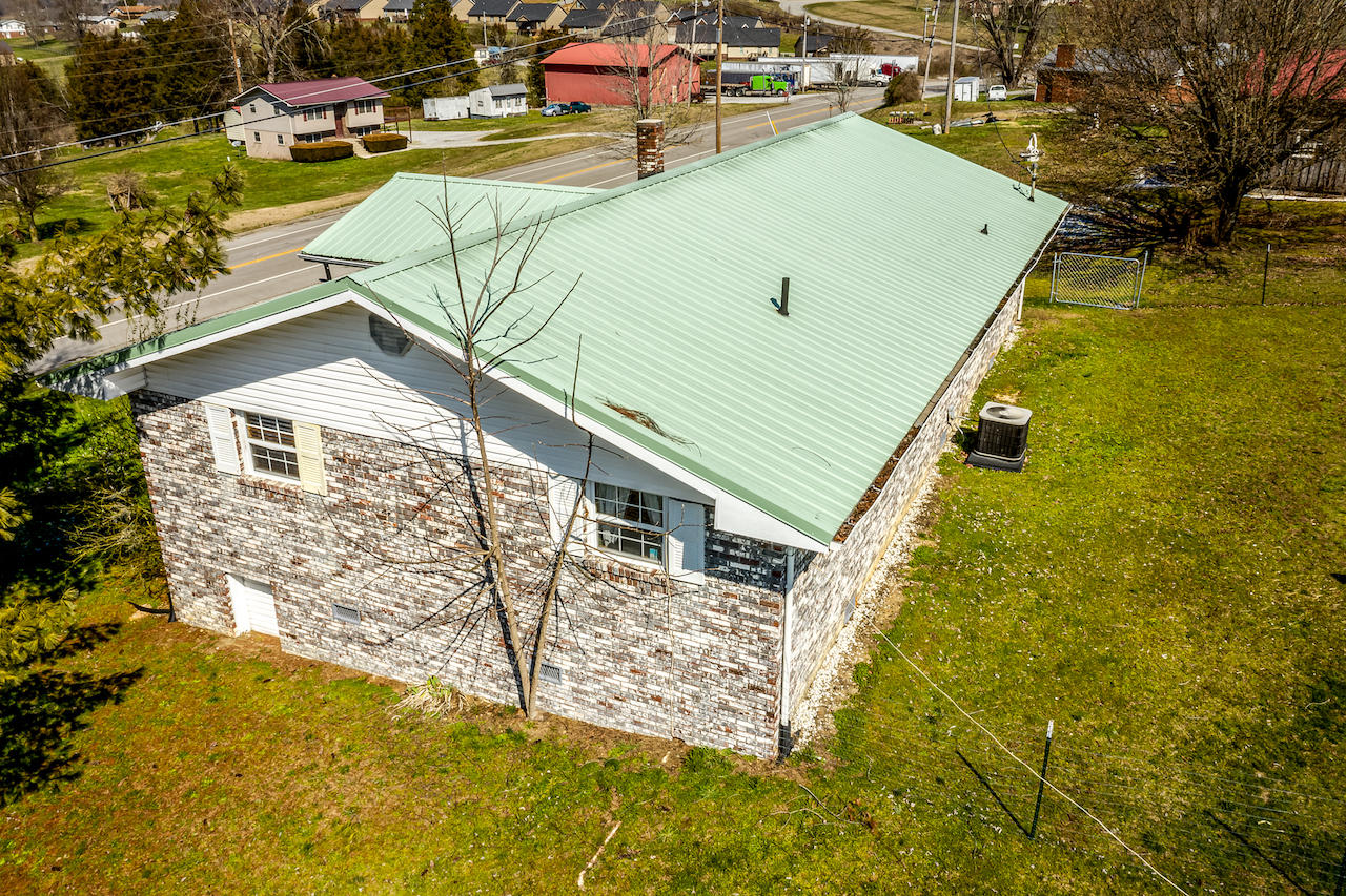 288 Forge Ridge Road Harrogate, TN 37752 - Photo 18 of 27 DJI_0942-HDR-Edit
