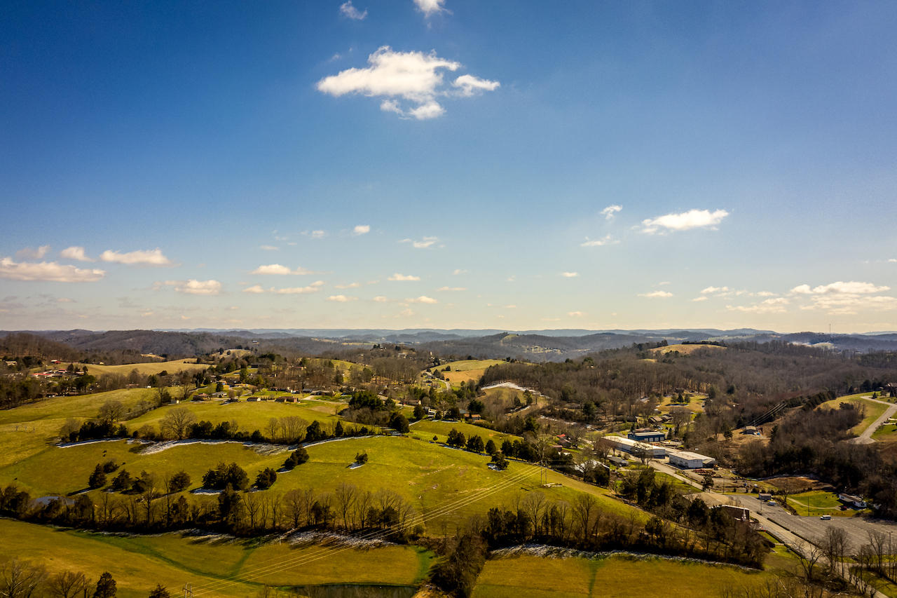 288 Forge Ridge Road Harrogate, TN 37752 - Photo 26 of 27 DJI_0992-HDR-Edit