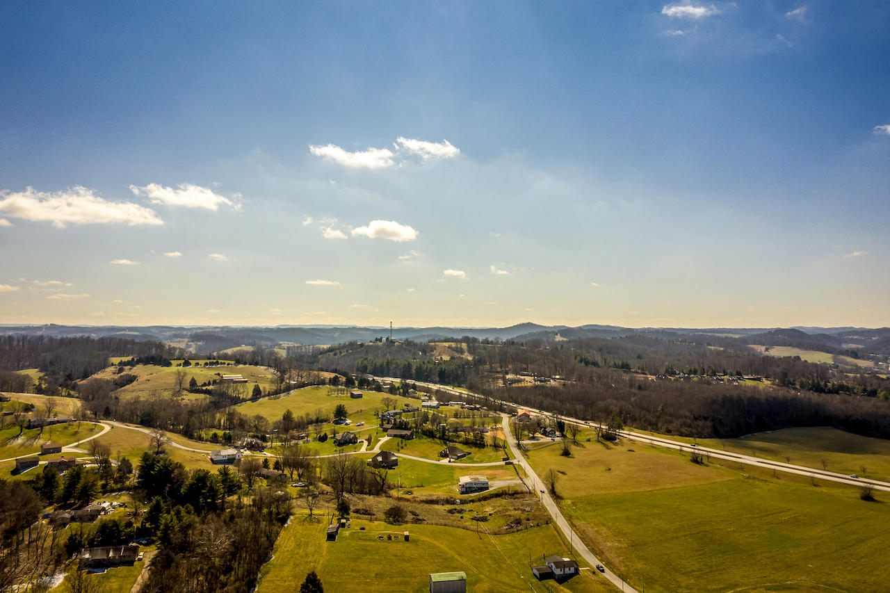 288 Forge Ridge Road Harrogate, TN 37752 - Photo 27 of 27 DJI_0997-HDR-Edit
