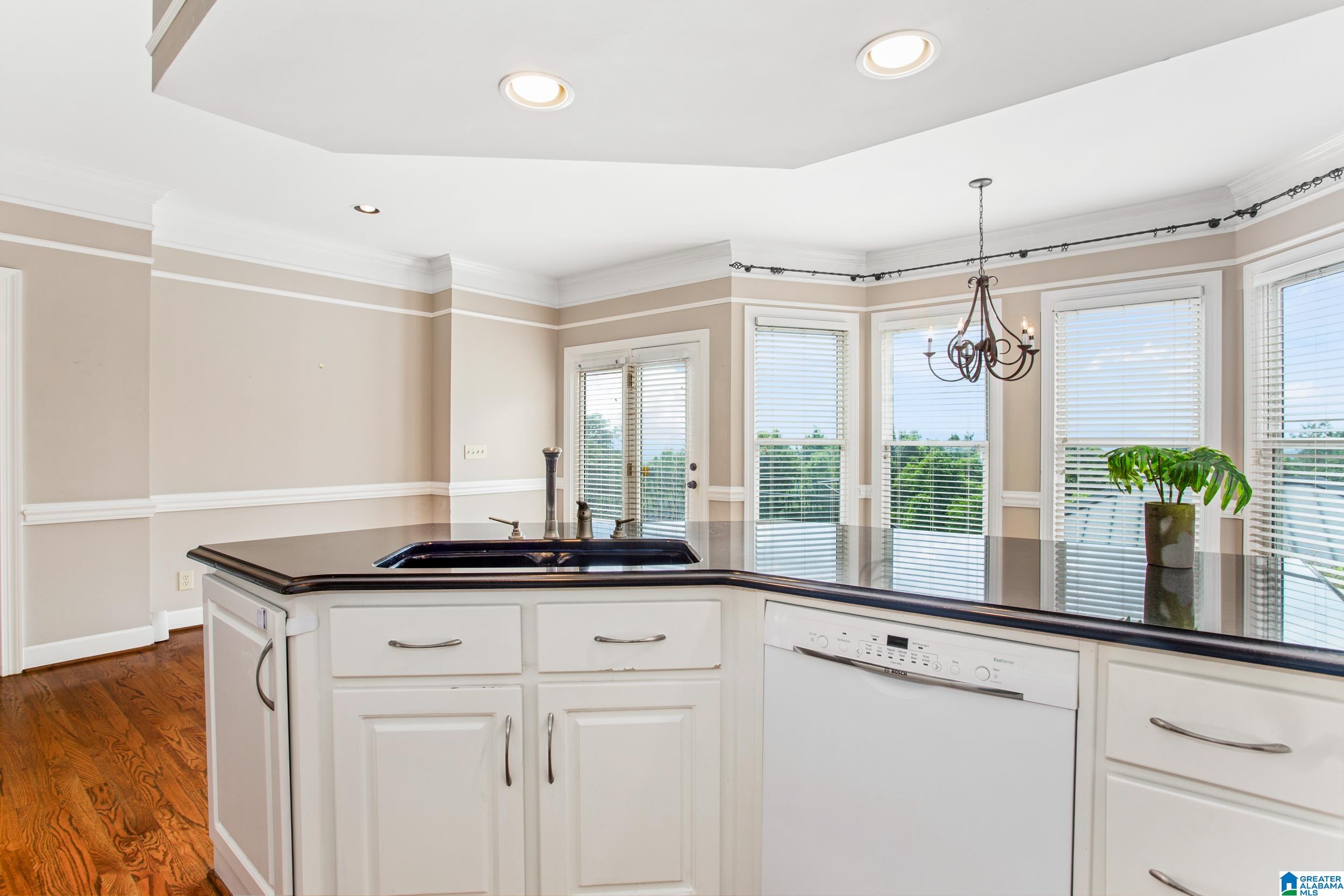908 Hillyer High Road Anniston, AL 36207 - Photo 15 of 66