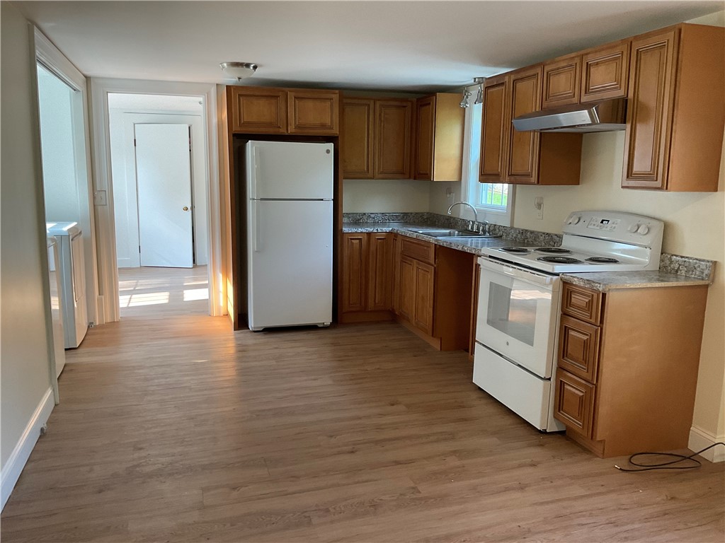 37 Ryefield Road Scituate, RI 02831 - Photo 6 of 19 Gallery Image 6