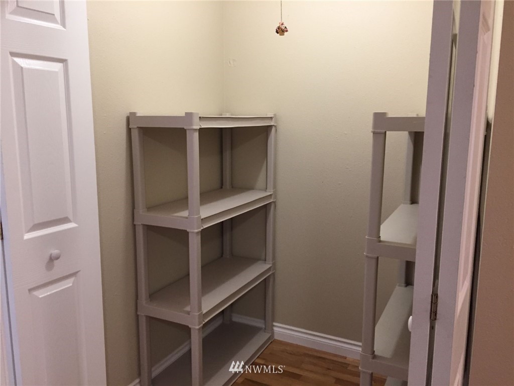 1633 Northeast Riddell Road Bremerton, WA 98310 - Photo 12 of 14 Gallery Image 12