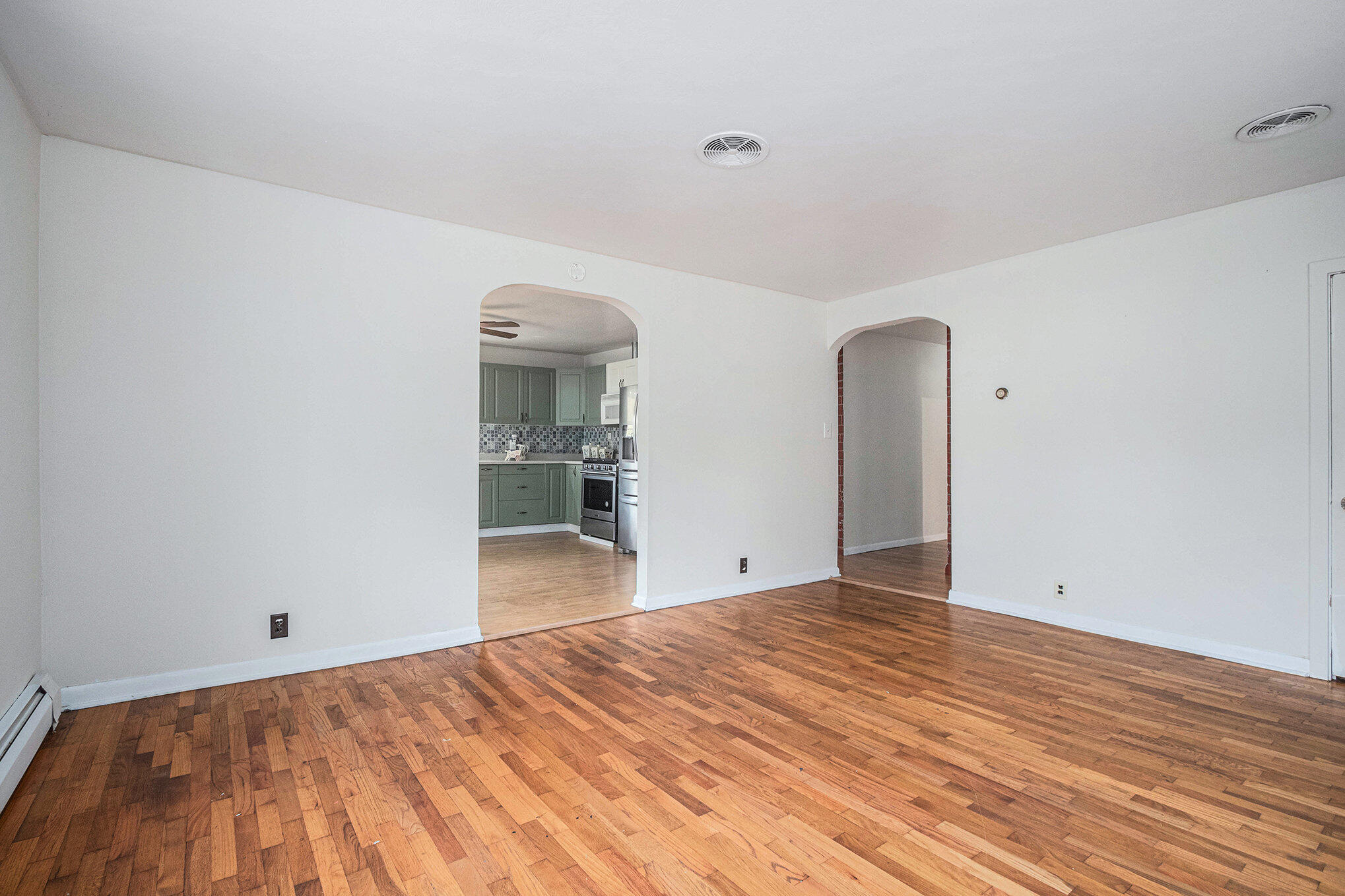 7574 Little Paw Paw Lake Road Coloma, MI 49038 - Photo 12 of 31 004_img_3292_24