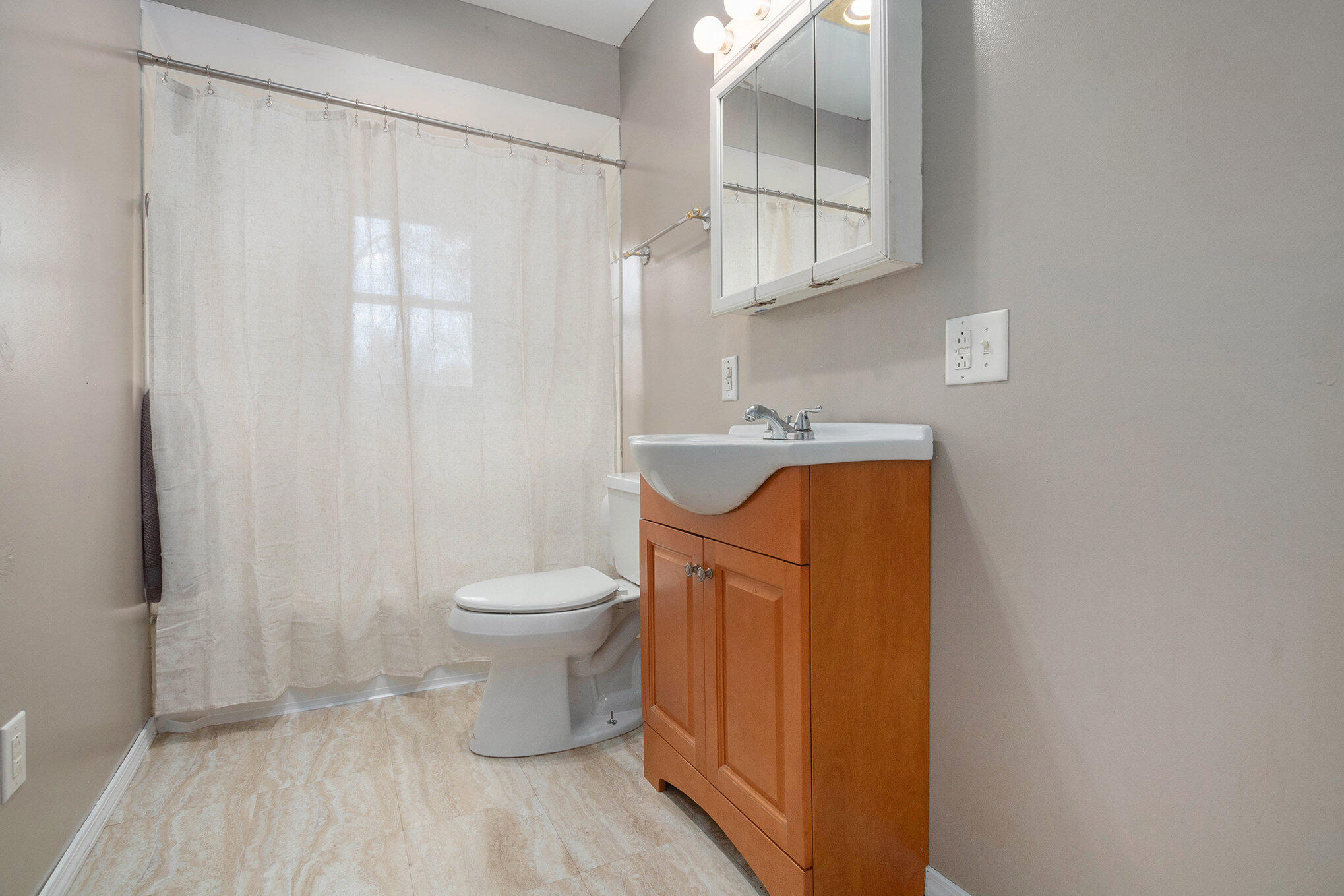 7574 Little Paw Paw Lake Road Coloma, MI 49038 - Photo 14 of 31 017_img_3302_435