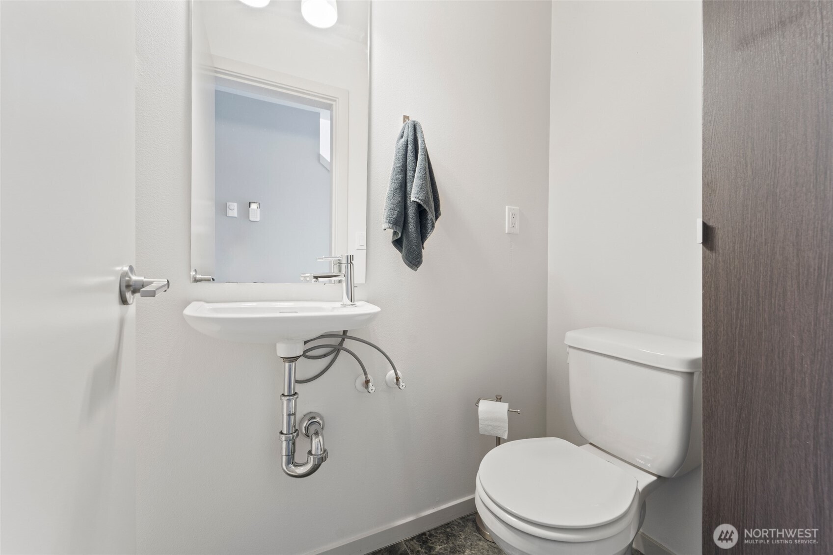 2201 West Ruffner Street Seattle, WA 98199 - Photo 29 of 35 Gallery Image 29