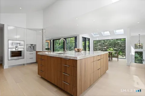 $2,995,000 | 22 Pent Road, Weston, CT 06883