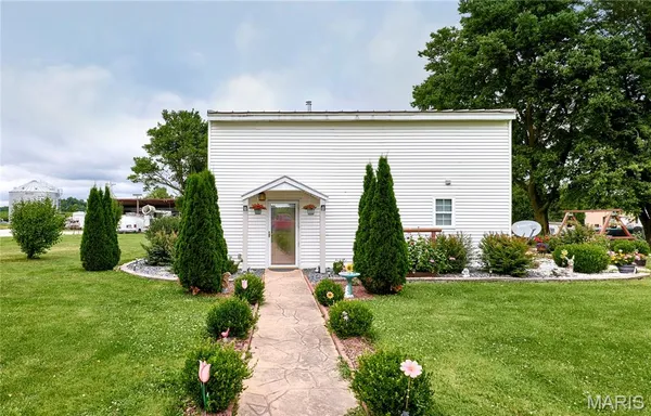$325,000 | 394 Jacks Road, Troy, MO 63379