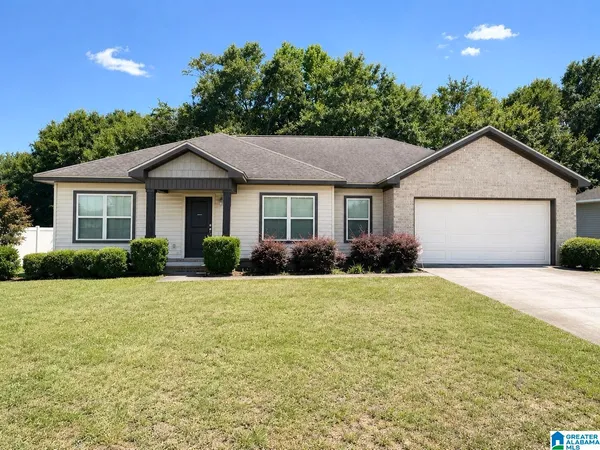 $225,000 | 232 Lace Drive, Dothan, AL 36301