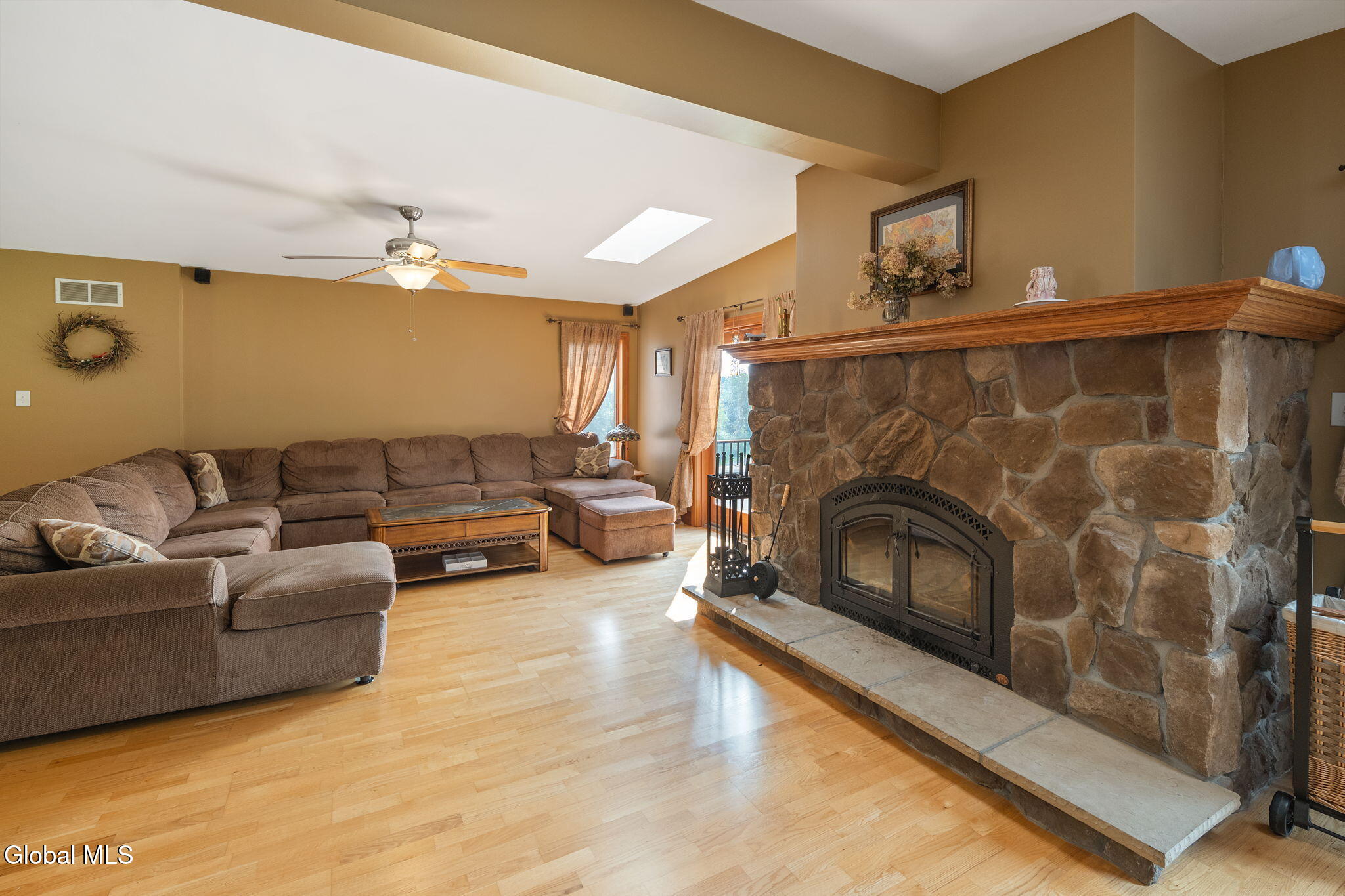 942 Murray Road Milton, NY 12850 - Photo 7 of 88 7-942MurrayRd_07