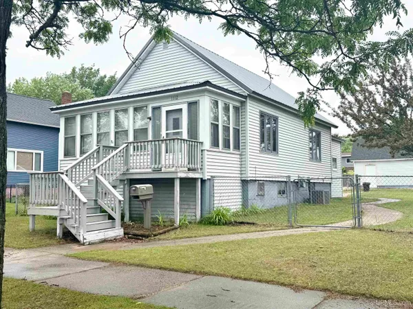 $149,900 | 1112 Montana Avenue, Gladstone, MI 49837