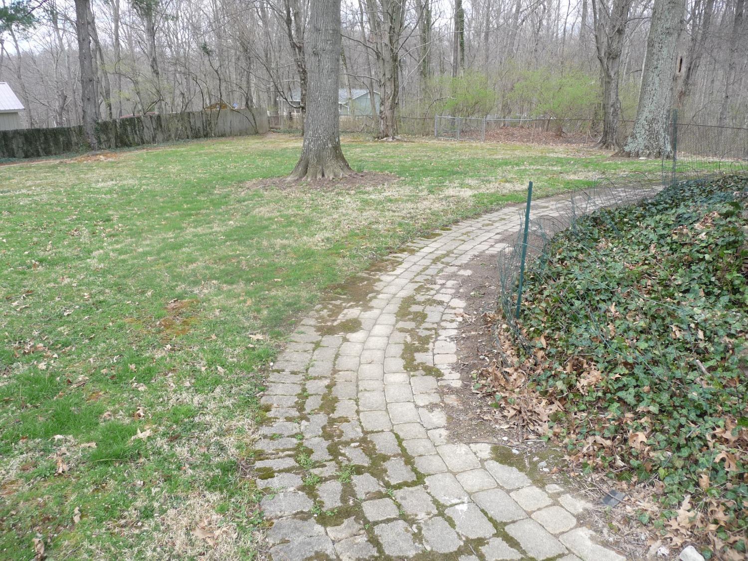 8847 Livingston Road Cincinnati, OH 45251 - Photo 27 of 34 Gallery Image 27