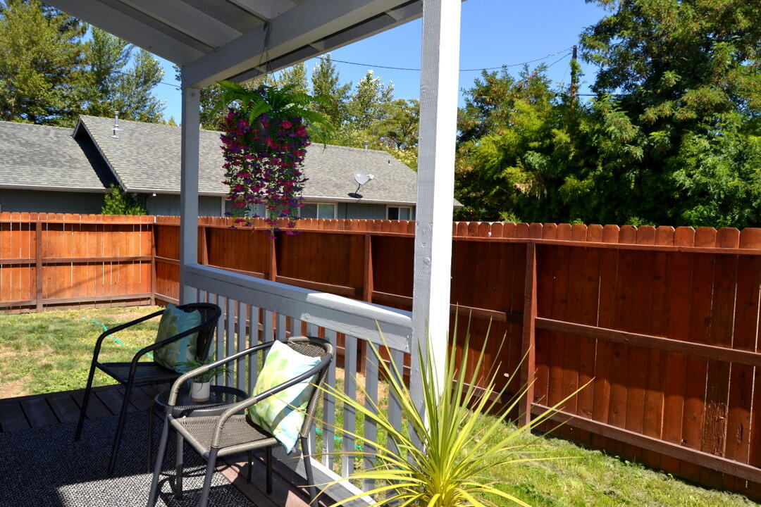 1471 Dowell Road Grants Pass, OR 97527 - Photo 23 of 31 DSC_6259