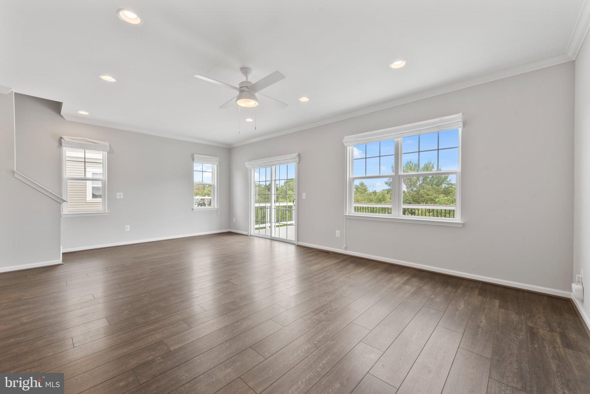106 Splendor Garden Way Stephenson, VA 22656 - Photo 9 of 31 2nd Level: Living Room