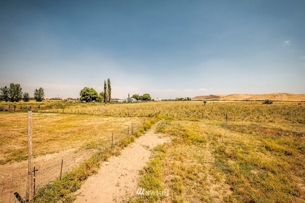 3045 Detour Road Walla Walla, WA 99362 - Photo 4 of 20