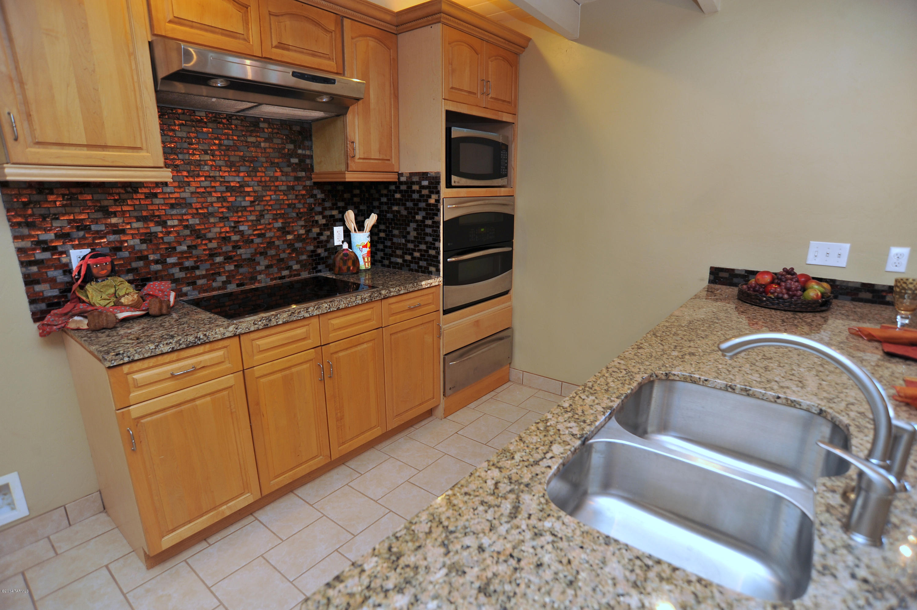1301 West Roller Coaster Road Tucson, AZ 85704 - Photo 9 of 46 Gallery Image 9