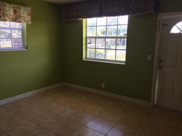 47 Davis Road Lake Worth, FL 33461 - Photo 3 of 12 Living
