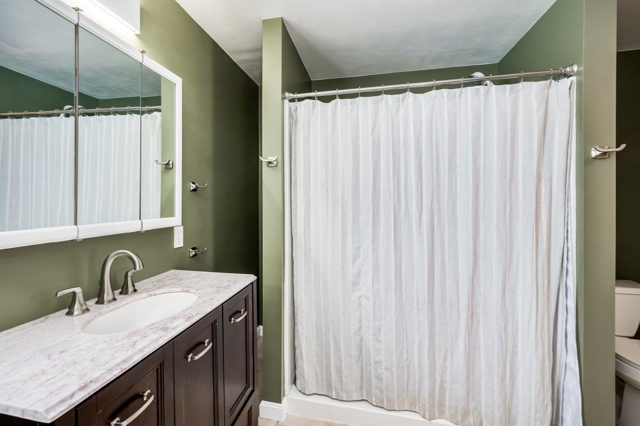 139 Michigan Avenue Manchester, NH 03104 - Photo 28 of 48