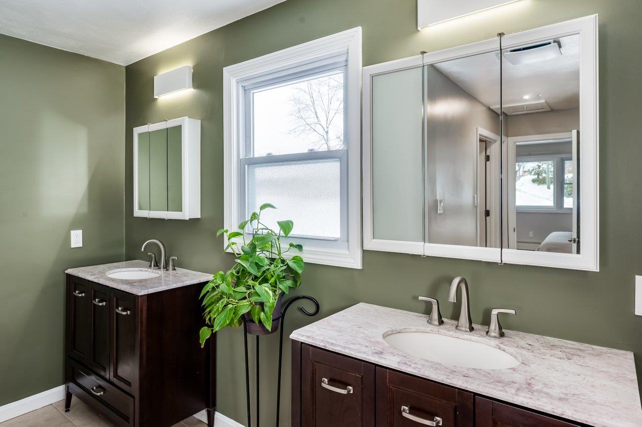 139 Michigan Avenue Manchester, NH 03104 - Photo 29 of 48