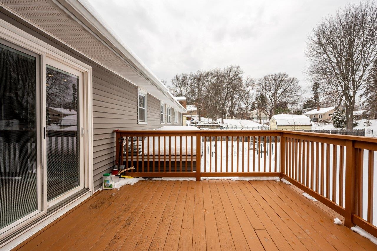 139 Michigan Avenue Manchester, NH 03104 - Photo 31 of 48