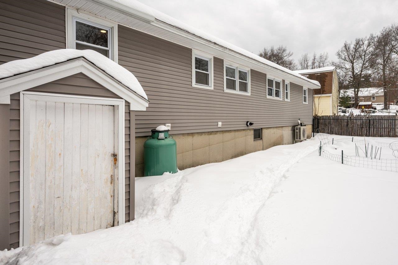 139 Michigan Avenue Manchester, NH 03104 - Photo 42 of 48