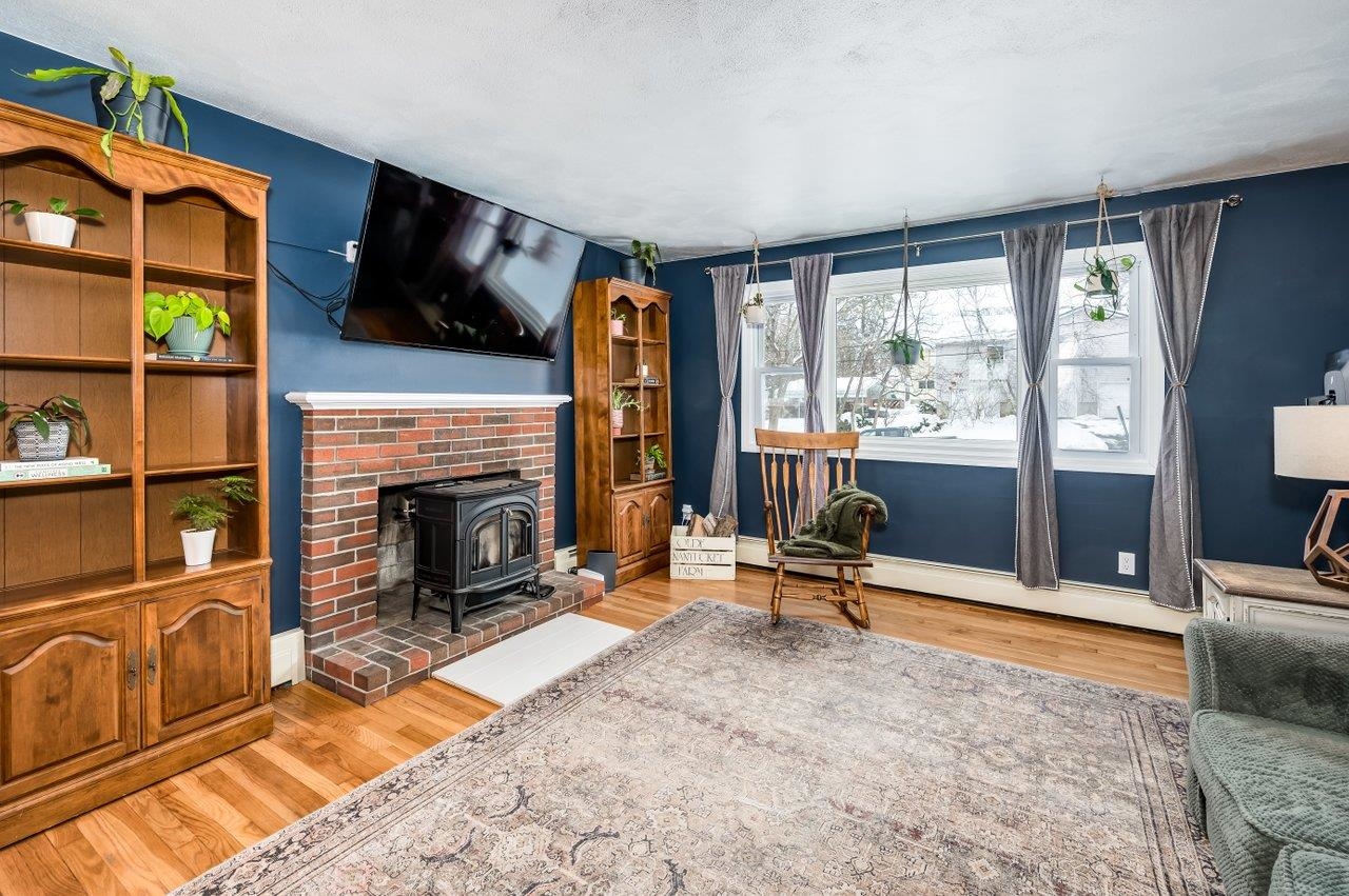 139 Michigan Avenue Manchester, NH 03104 - Photo 10 of 48