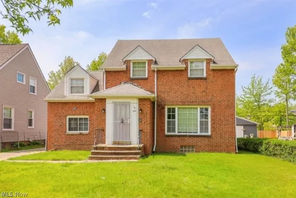 $145,000 | 144 East 208th Street, Euclid, OH 44123