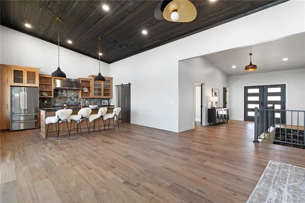 $1,099,000 | 778 Lake Viking Terrace, Altamont, MO 64620
