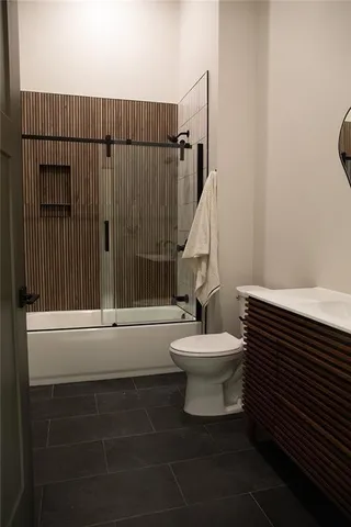 $1,099,000 | 778 Lake Viking Terrace, Altamont, MO 64620