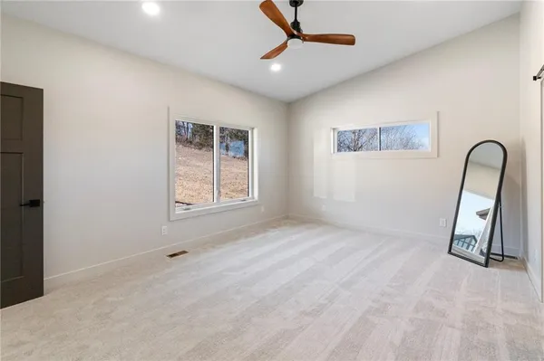 $1,099,000 | 778 Lake Viking Terrace, Altamont, MO 64620