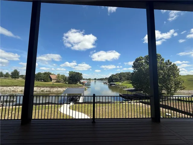 $1,099,000 | 778 Lake Viking Terrace, Altamont, MO 64620