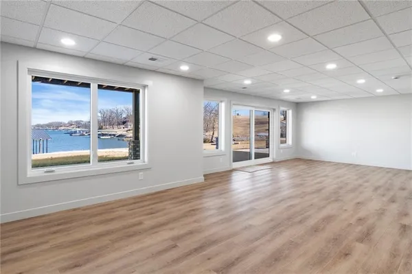 $1,099,000 | 778 Lake Viking Terrace, Altamont, MO 64620