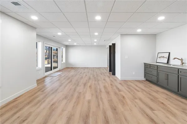 $1,099,000 | 778 Lake Viking Terrace, Altamont, MO 64620